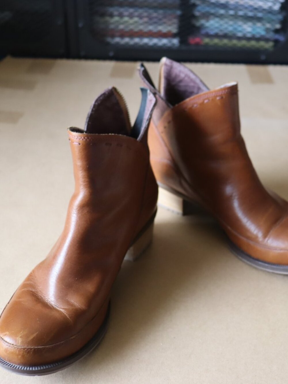 Women's Size 9.5 Chaco Brown Leather Booties Boots Like Never Worn